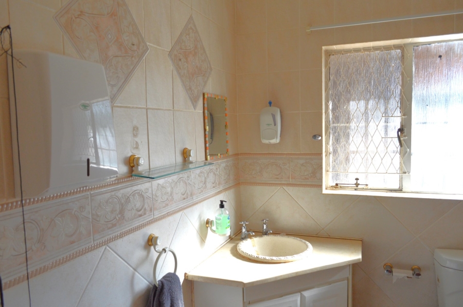 4 Bedroom Property for Sale in Flimieda North West